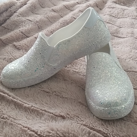 Vegan glitter slides! Call it spring. - Picture 6 of 6